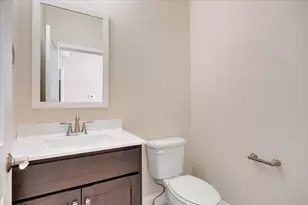 704 Justice St, Tuscola, IL 61953 - Photo 17