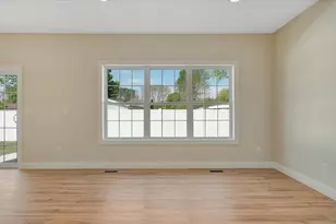 704 Justice St, Tuscola, IL 61953 - Photo 23