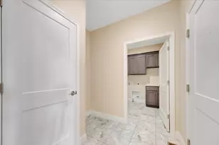 704 Justice St, Tuscola, IL 61953 - Photo 13