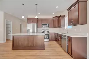 704 Justice St, Tuscola, IL 61953 - Photo 25