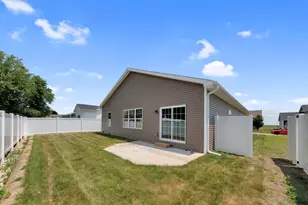 704 Justice St, Tuscola, IL 61953 - Photo 37