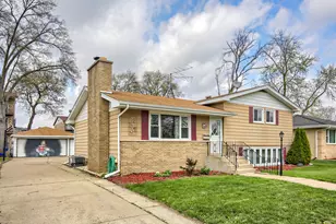 2356 183rd Pl, Lansing, IL 60438 - Photo 3