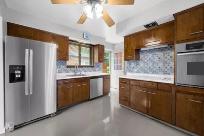 415 E Atwater Avenue, Elmhurst, IL 60126 - Photo 15