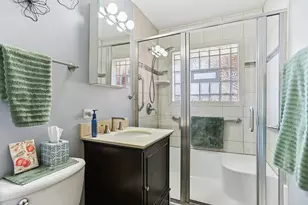 215 Wheeler Ave, Joliet, IL 60436 - Photo 9