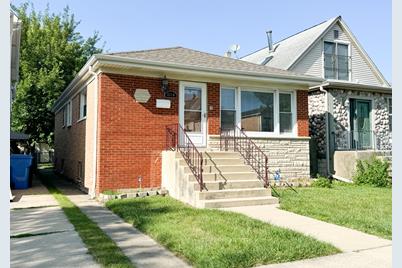 6118 W Giddings Street, Chicago, IL 60630 - Photo 1