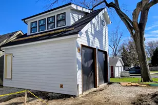 533 E Division St, Lockport, IL 60441 - Photo 3