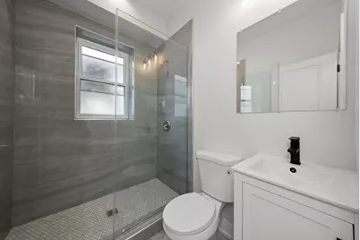 10738 S Worth Avenue, Worth, IL 60482 - Photo 17