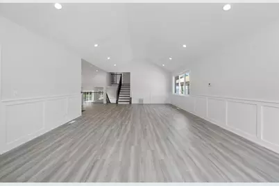 10738 S Worth Avenue, Worth, IL 60482 - Photo 13