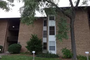 5529 E Lake Dr, Lisle, IL 60532 - Photo 1