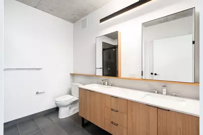 234 W Polk Street #2402, Chicago, IL 60607 - Photo 11