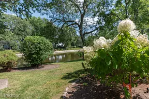 1229 W Bauer Rd, Naperville, IL 60563 - Photo 25