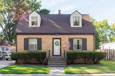 735 S 3rd Street, Dekalb, IL 60115 - Photo 1