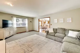 207 Mainsail Dr, Third Lake, IL 60030 - Photo 9