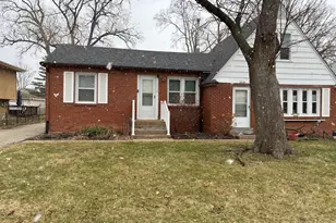 203 N Bonnie Brae Ave, Elmhurst, IL 60126 - Photo 1