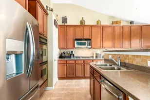 330 Veneto, Bloomingdale, IL 60108 - Photo 9