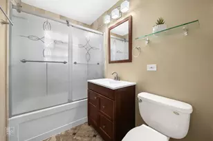5811 W Patterson Ave, Chicago, IL 60634 - Photo 9