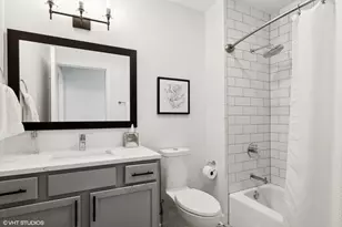 560 W Fulton St, Chicago, IL 60661 - Photo 21