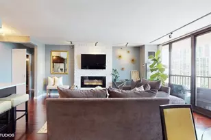 10 E Ontario St, Chicago, IL 60611 - Photo 5