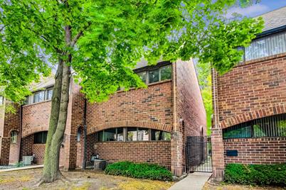 809 S Racine Avenue, Chicago, IL 60607 - Photo 1