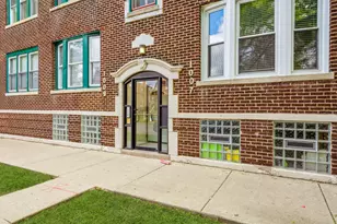 4954 W Augusta Blvd, Chicago, IL 60651 - Photo 3