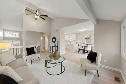 367 Juniper Tree Court, Hoffman Estates, IL 60169 - Photo 5