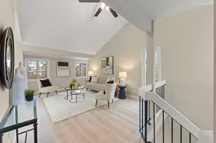 367 Juniper Tree Ct, Hoffman Estates, IL 60169 - Photo 3