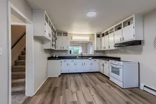 215 N Randolph St, Princeton, IL 61356 - Photo 9