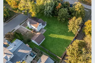 215 N Randolph Street, Princeton, IL 61356 - Photo 23