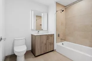 211 N Harbor Dr, Chicago, IL 60601 - Photo 11