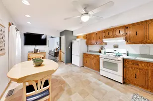 1233 Degener Ave, Elmhurst, IL 60126 - Photo 7