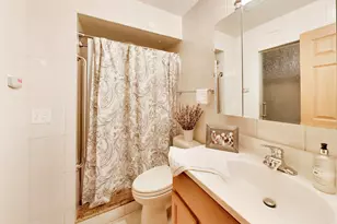1233 Degener Ave, Elmhurst, IL 60126 - Photo 21