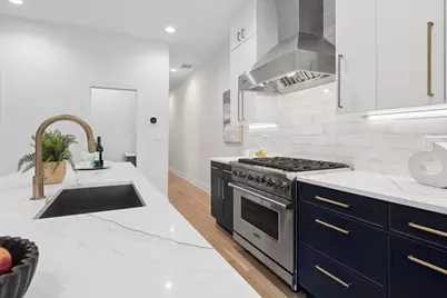 2923 N Southport Avenue #2, Chicago, IL 60657 - Photo 7