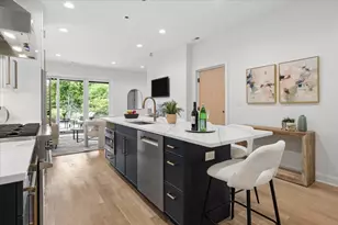 2923 N Southport Ave, Chicago, IL 60657 - Photo 9