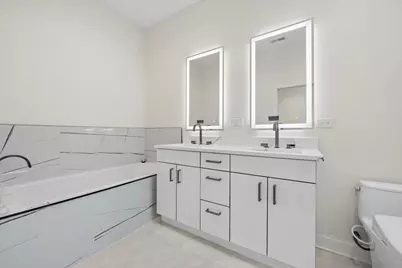 2923 N Southport Avenue #2, Chicago, IL 60657 - Photo 17