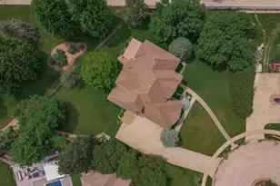 17 Smokey Ct, Bloomington, IL 61704 - Photo 5