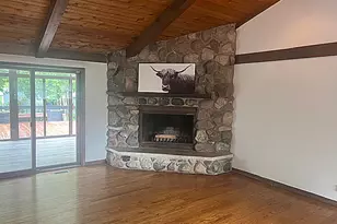 250 Crozier Dr, Grayslake, IL 60030 - Photo 5