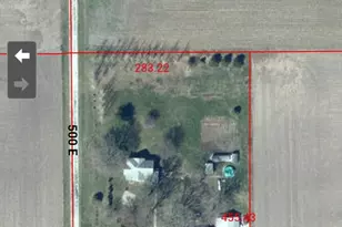 1031 N County Road 500, Tuscola, IL 61953 - Photo 3