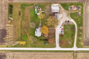 1031 N County Road 500, Tuscola, IL 61953 - Photo 27