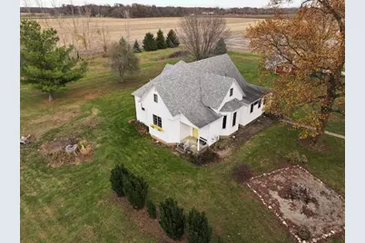 1031 N County Road 500, Tuscola, IL 61953 - Photo 7