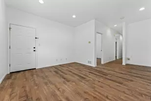 2713 S Crowell St, Chicago, IL 60608 - Photo 9