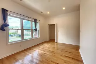 2713 S Crowell St, Chicago, IL 60608 - Photo 31