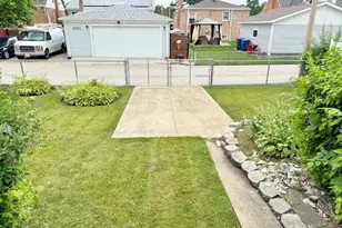 1429 N Wolf Rd, Berkeley, IL 60163 - Photo 13