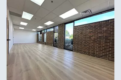 300 Marquardt Drive #102, Wheeling, IL 60090 - Photo 3