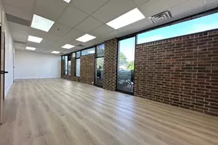 300 Marquardt Dr, Wheeling, IL 60090 - Photo 3