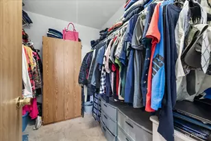 136 Village Creek Dr, Lake in the Hills, IL 60156 - Photo 15