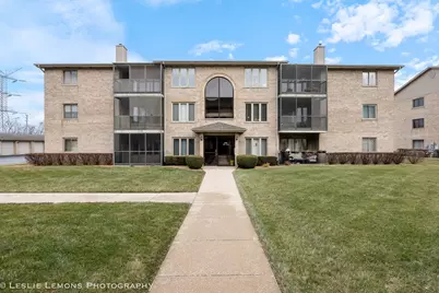 5041 W 139th Place #409, Crestwood, IL 60418 - Photo 1