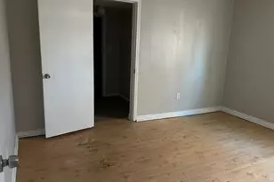 17244 Wentworth Ave, Lansing, IL 60438 - Photo 9