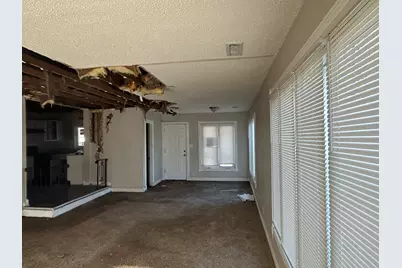 17244 Wentworth Avenue, Lansing, IL 60438 - Photo 11