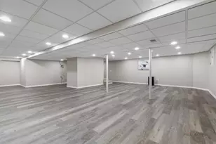 5704 Hampton Dr, Long Grove, IL 60047 - Photo 33