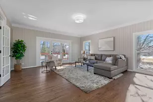 5704 Hampton Dr, Long Grove, IL 60047 - Photo 11